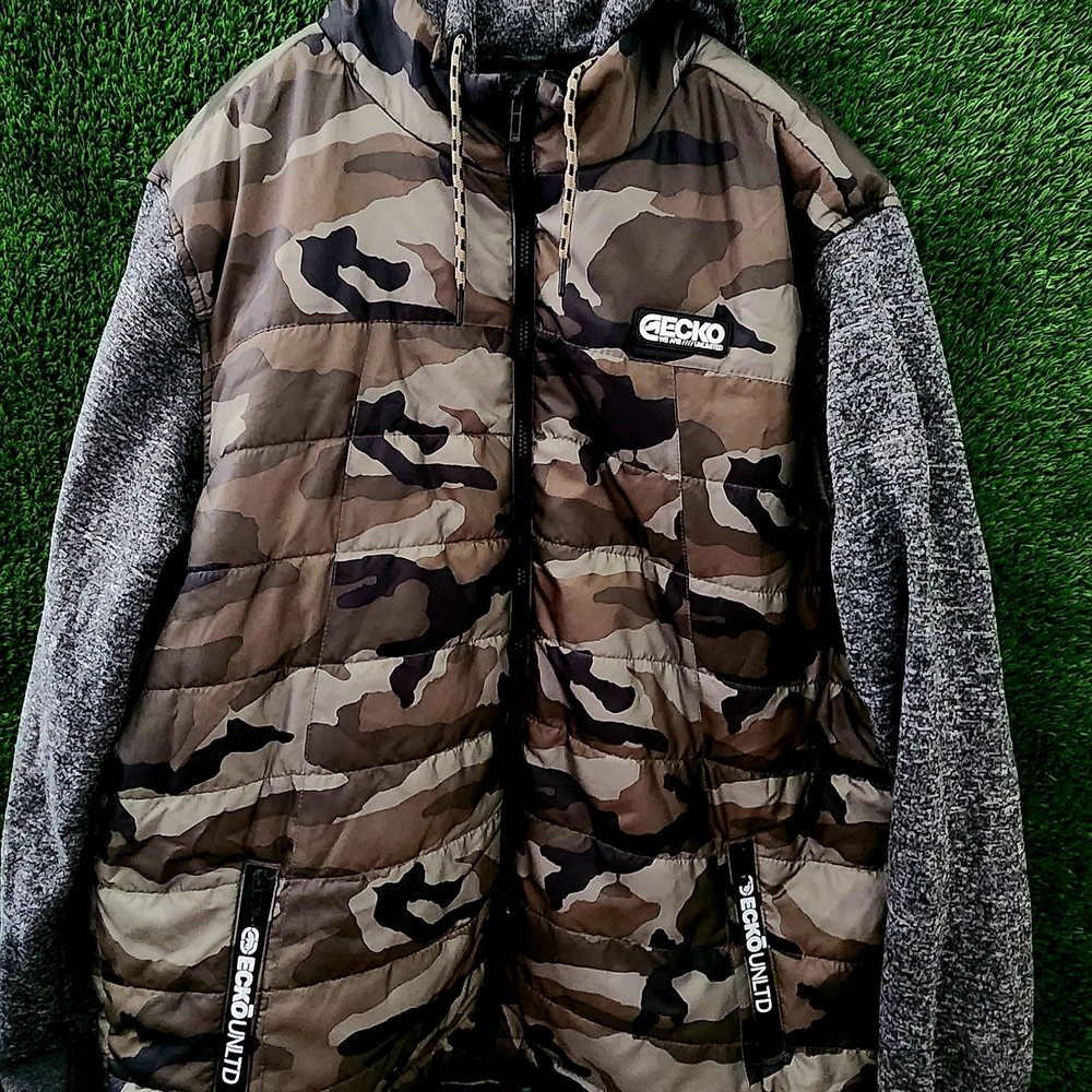 Ecko Unlimited Men's Camouflage and Gray Puffer Jacket XXXL